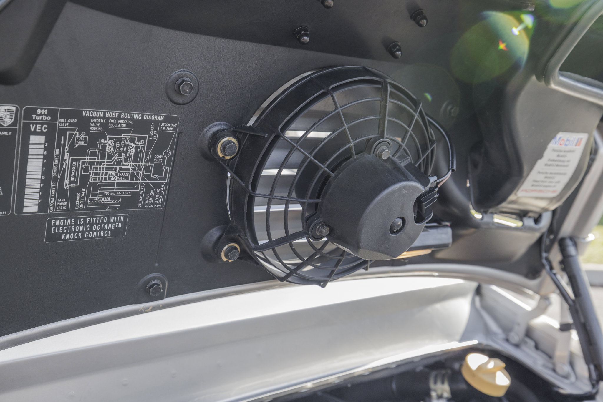 Used 2001 Porsche 911 Turbo image 34