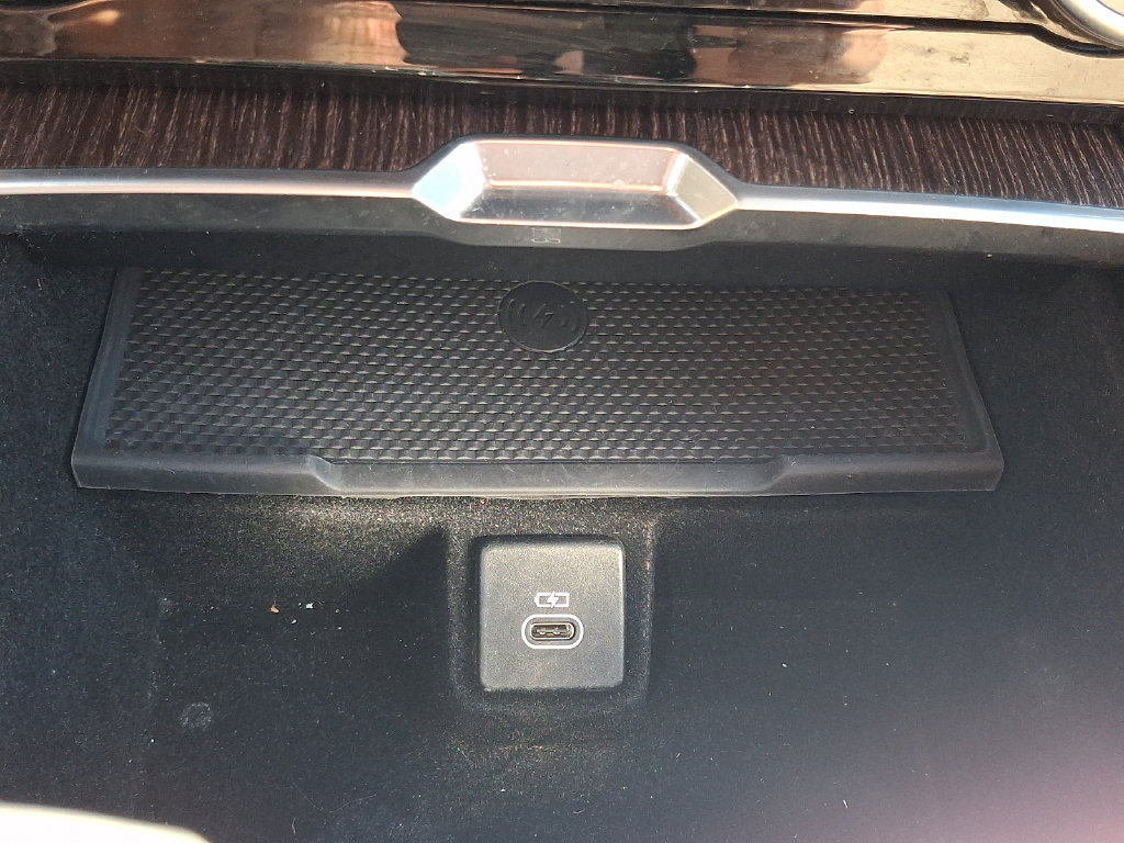 Used 2022 Land Rover Range Rover SE AWD/4WD image 24