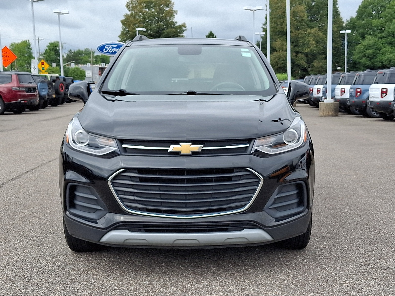 Used 2019 Chevrolet Trax LT w/ LT Convenience Package AWD/4WD image 3