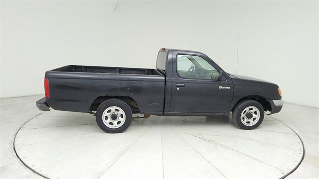 Used 2000 Nissan Frontier XE image 4