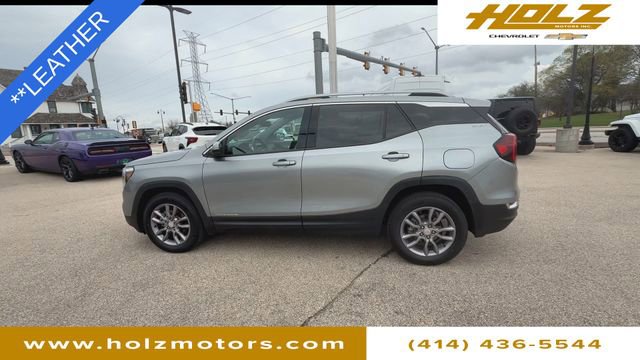Certified 2024 GMC Terrain SLT AWD/4WD image 5