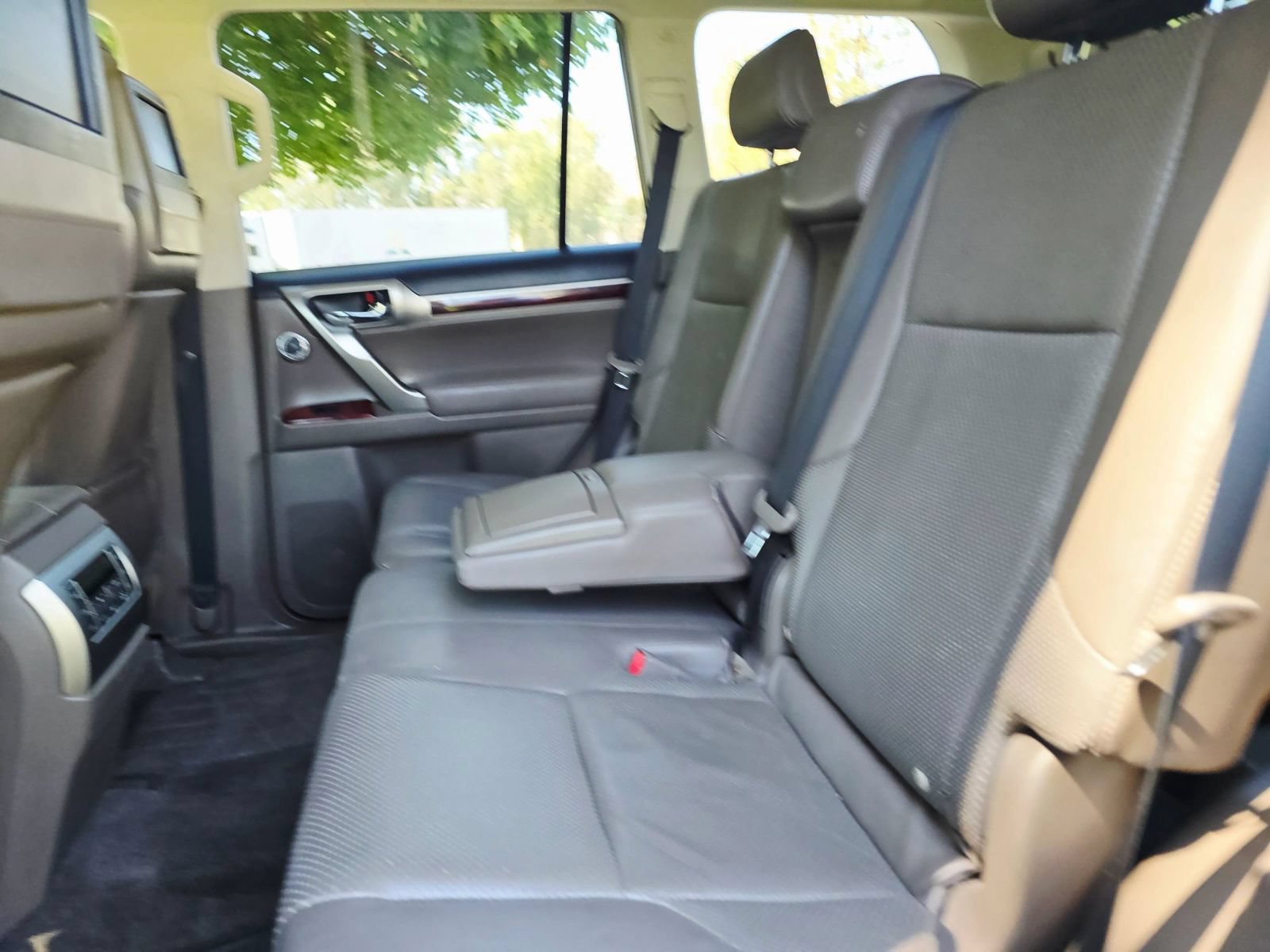 Used 2011 Lexus GX 460 Premium AWD/4WD image 46
