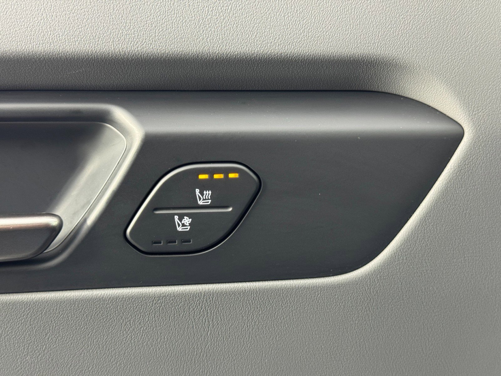 Used 2024 Kia EV9 Light image 16