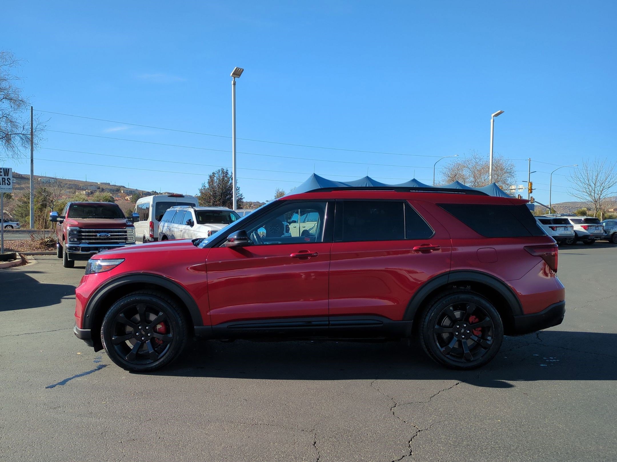 Used 2020 Ford Explorer ST w/ ST Street Pack image 7