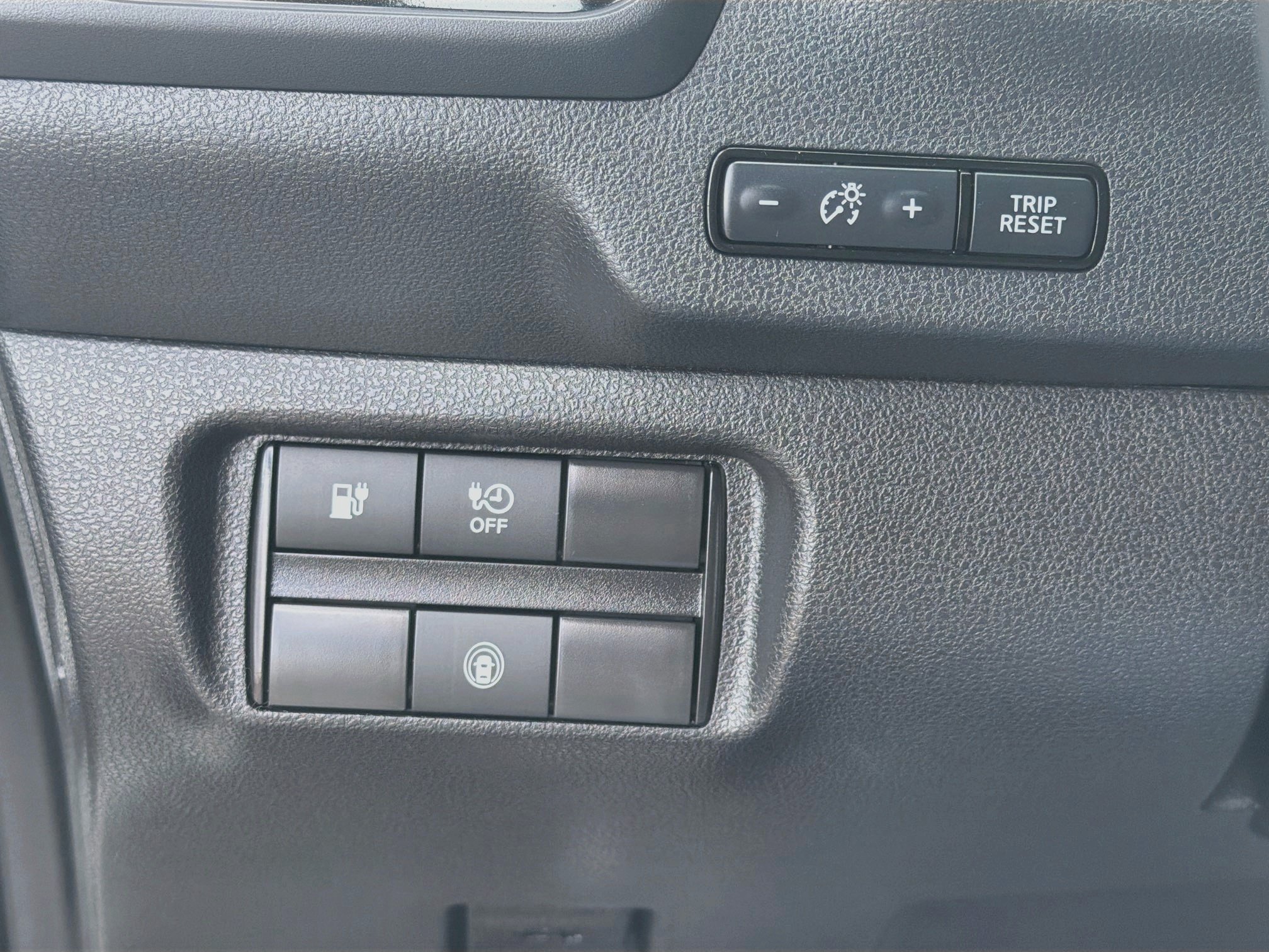 Used 2025 Nissan Leaf S FWD image 17