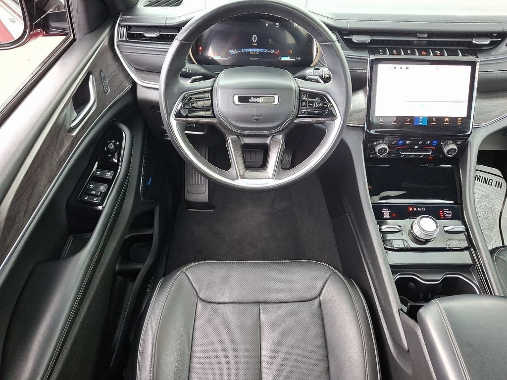Used 2023 Jeep Grand Cherokee L Overland AWD/4WD image 12