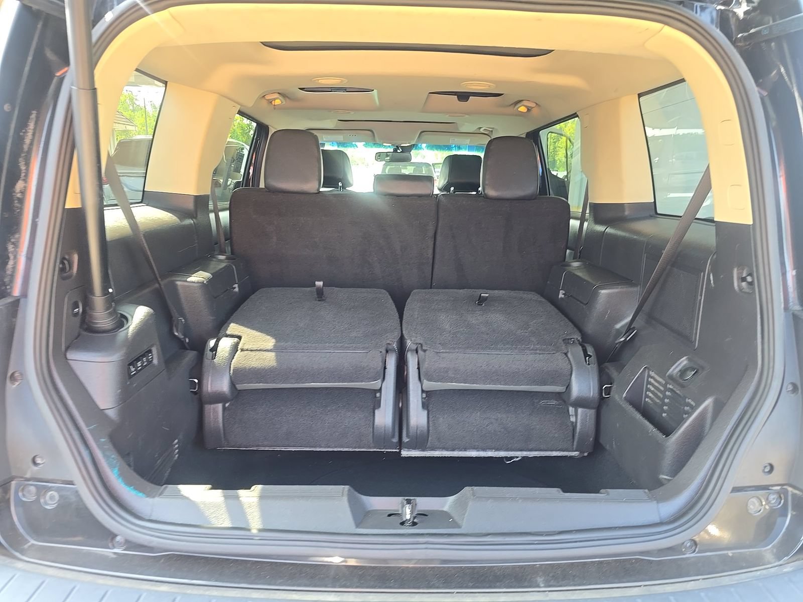 Used 2015 Ford Flex Limited w/ Equipment Group 301A AWD/4WD image 12