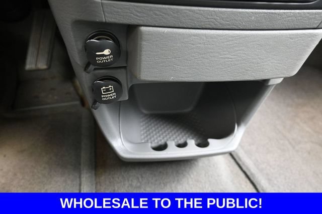 Used 2006 Dodge Grand Caravan SXT FWD image 26