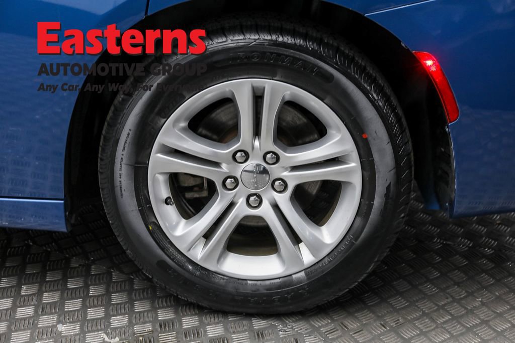 Used 2021 Dodge Charger SXT w/ Leather Interior Group image 8