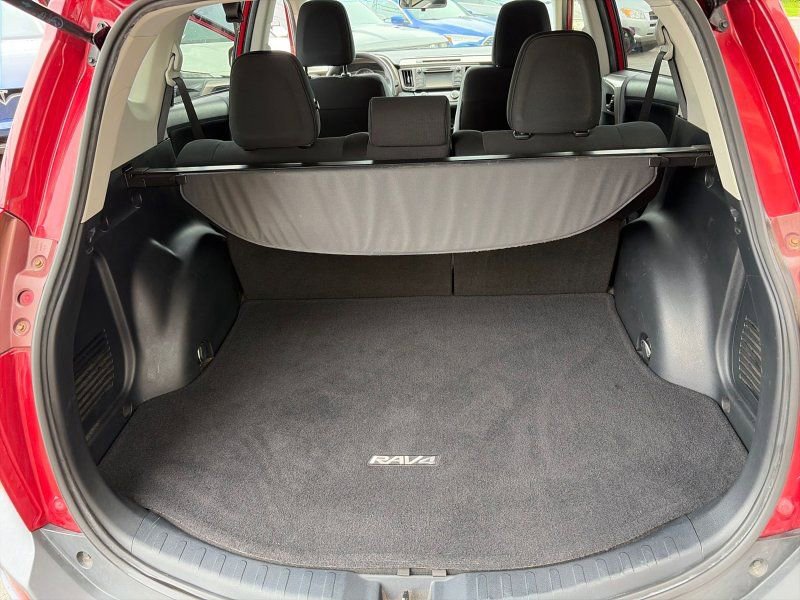 Used 2013 Toyota RAV4 XLE AWD/4WD image 12