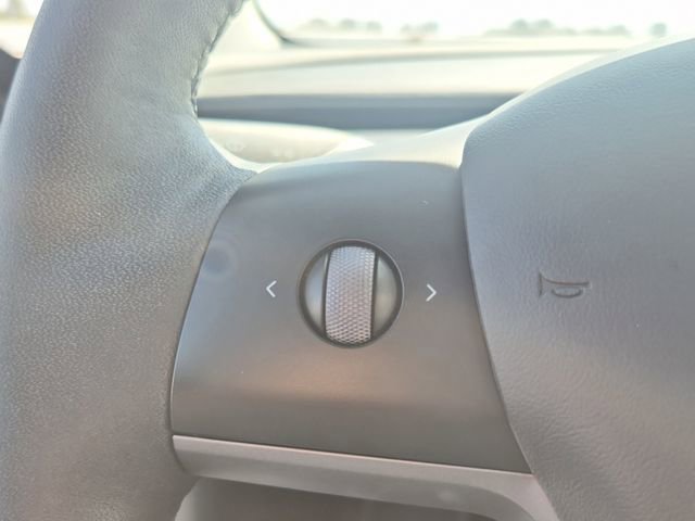 Used 2021 Tesla Model 3 Long Range image 23