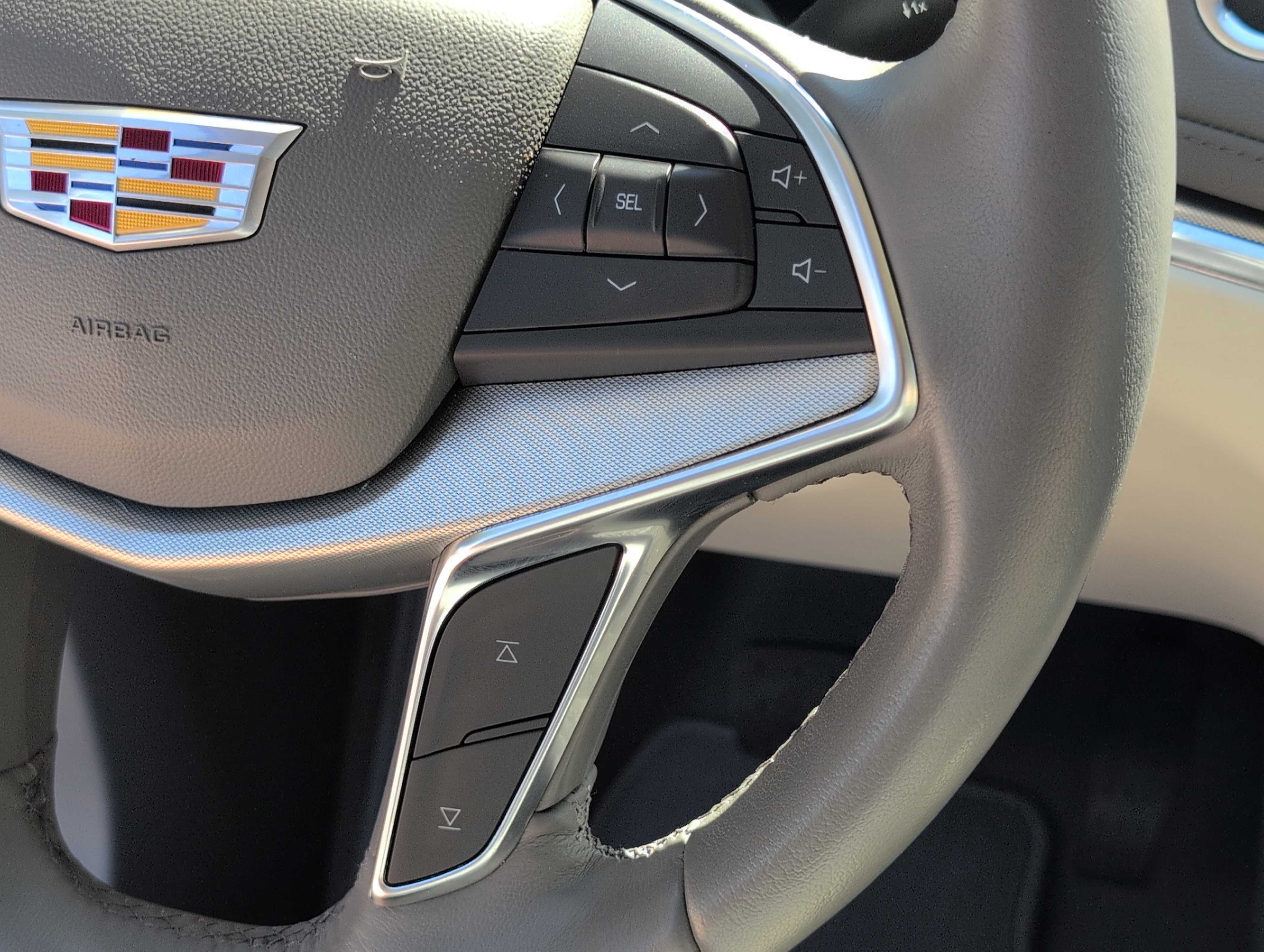 Certified 2022 Cadillac XT5 Premium Luxury FWD image 26