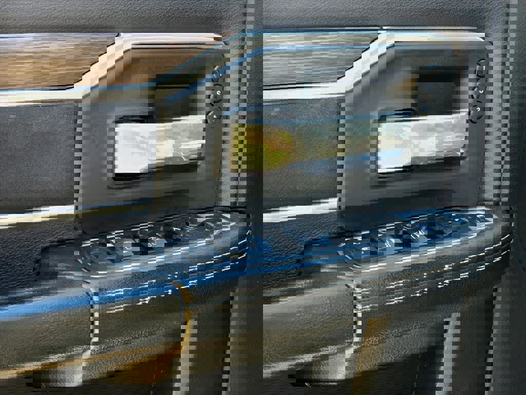 Used 2019 RAM 3500 Laramie image 12