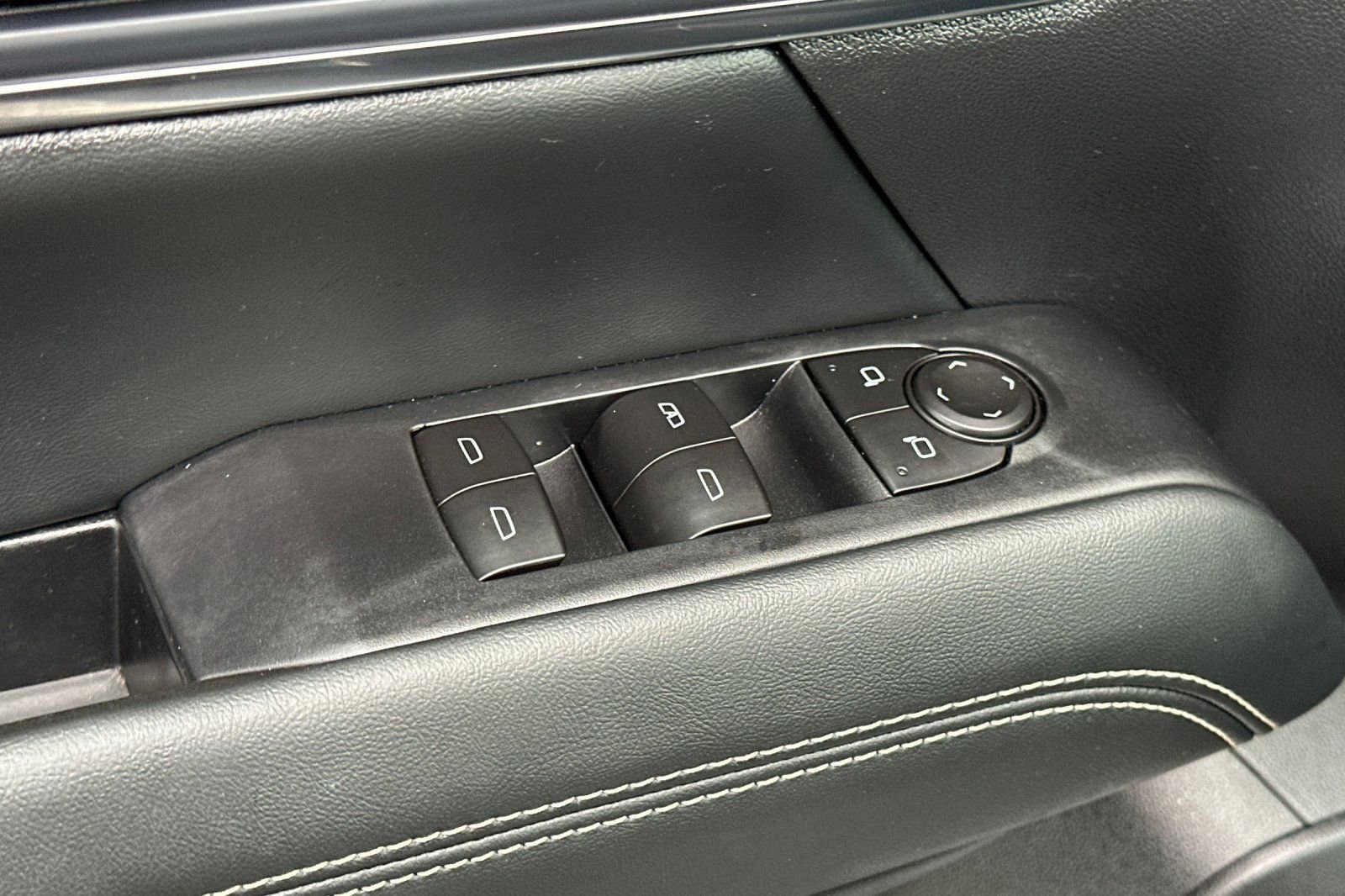 Used 2026 GMC Terrain Elevation image 12