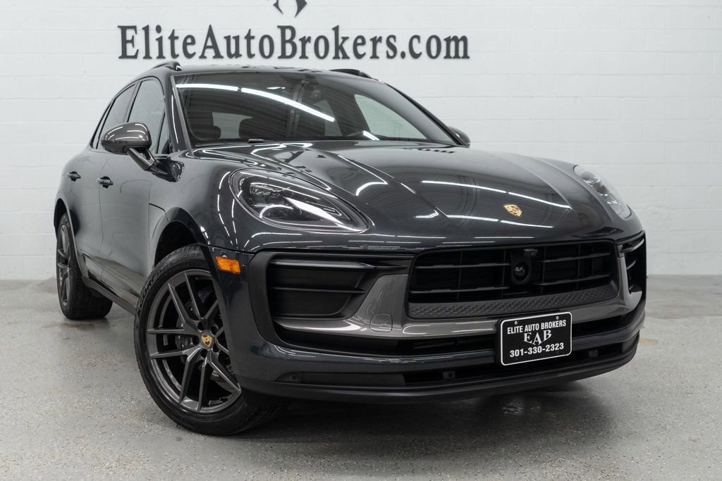 Used 2023 Porsche Macan Turbo image 7