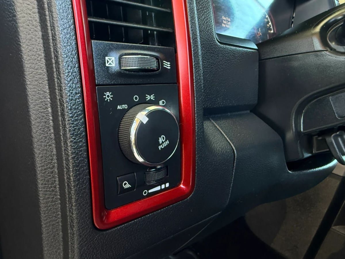 Used 2016 RAM 1500 Rebel w/ Luxury Group AWD/4WD image 38