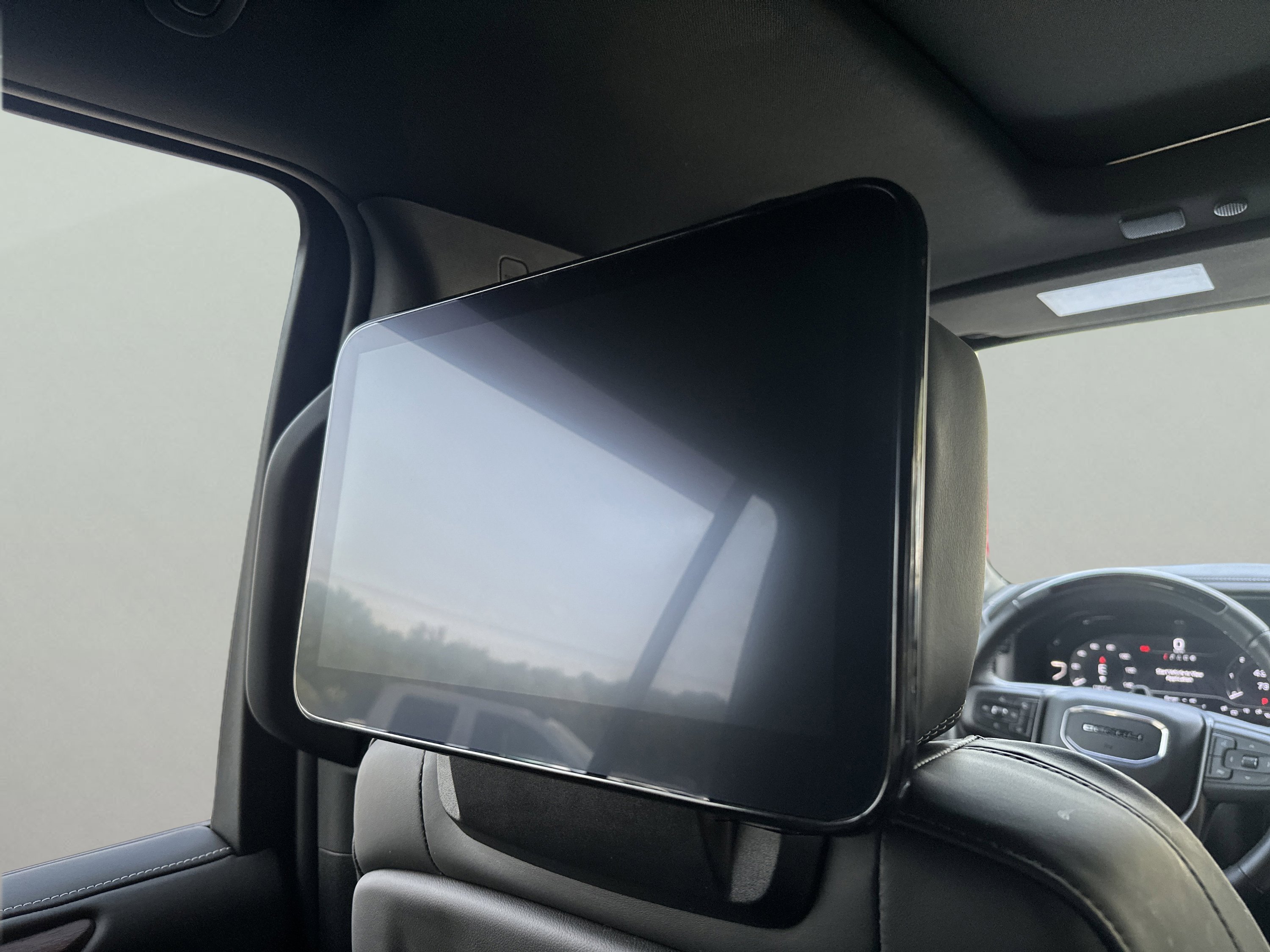 Used 2024 GMC Yukon Denali Ultimate image 10