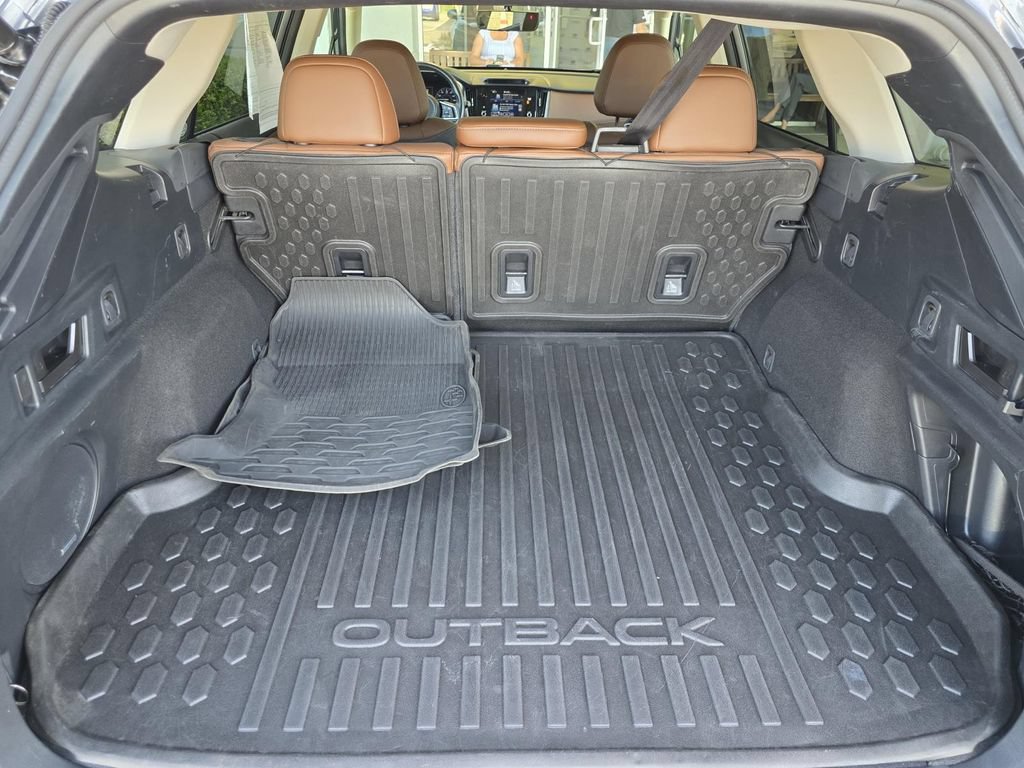 Used 2022 Subaru Outback Touring XT AWD/4WD image 17