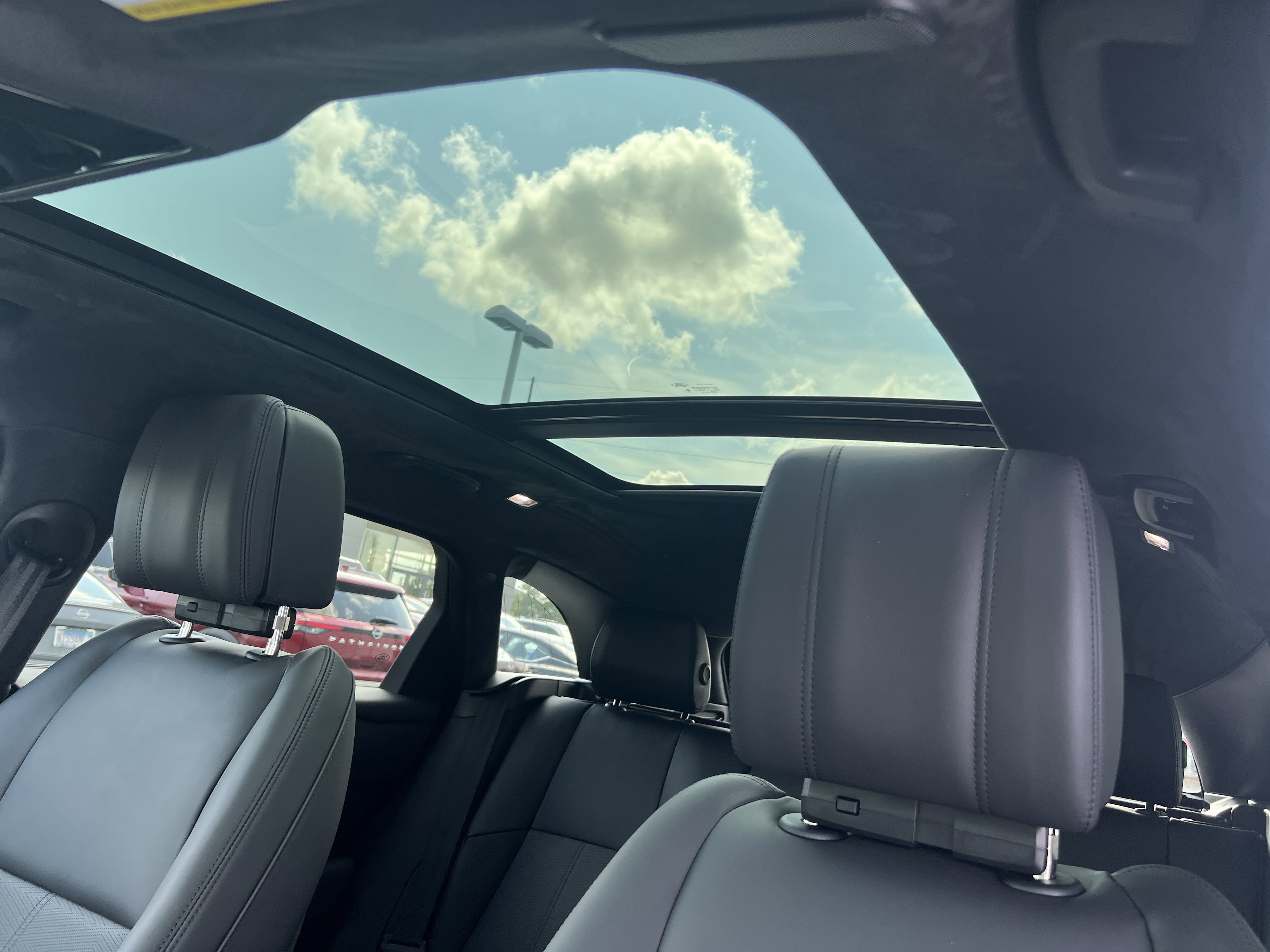 New 2026 Land Rover Range Rover Velar Autobiography image 26