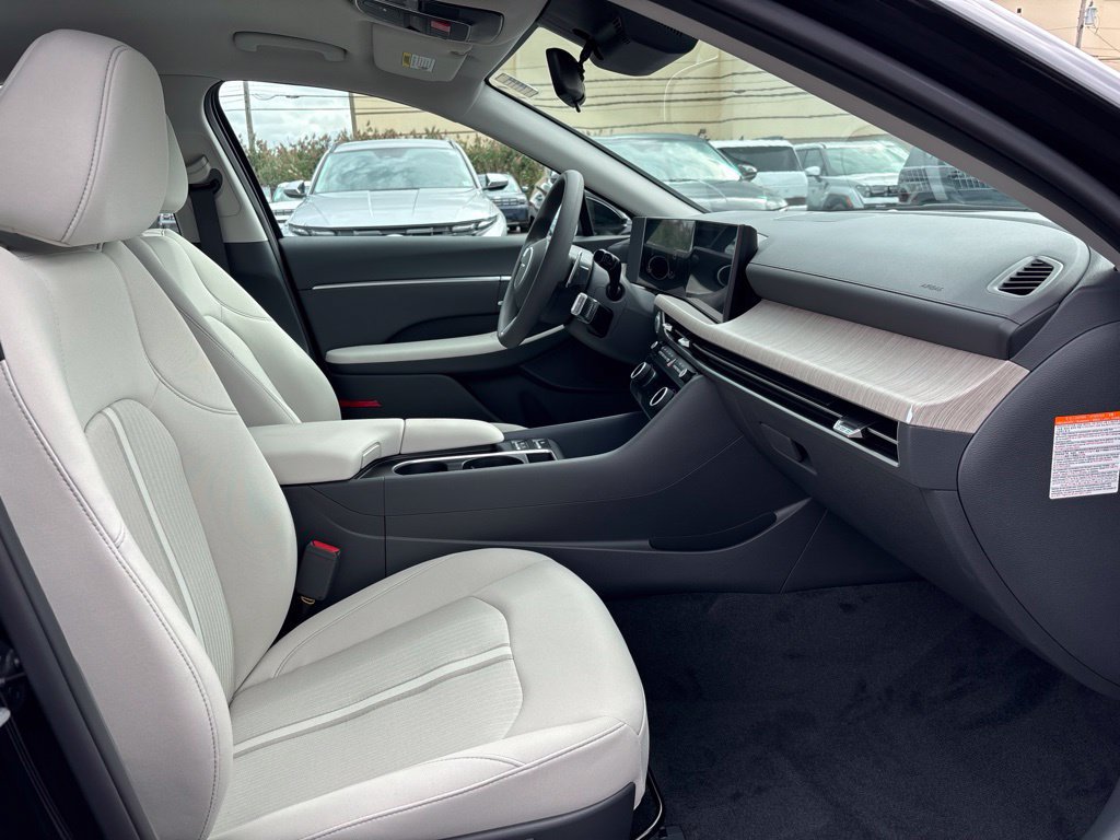 New 2026 Hyundai Sonata Blue FWD image 15