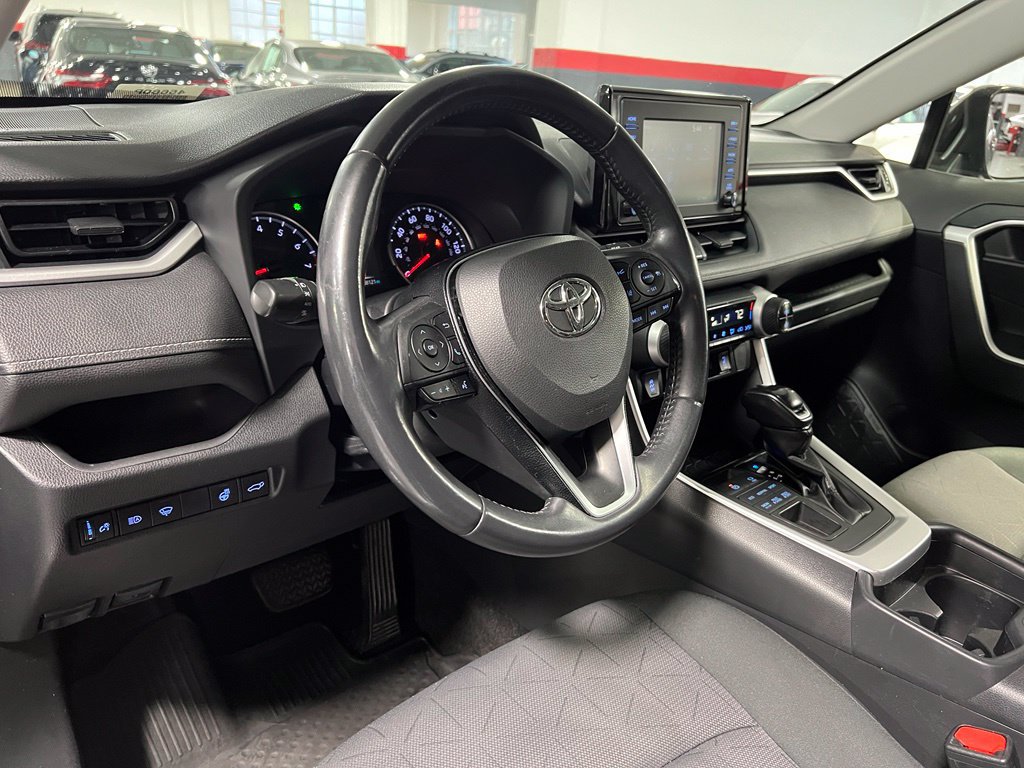Certified 2019 Toyota RAV4 XLE w/ Convenience Package AWD/4WD image 14