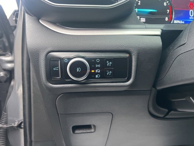 Used 2023 Ford Explorer XLT w/ Equipment Group 202A image 24