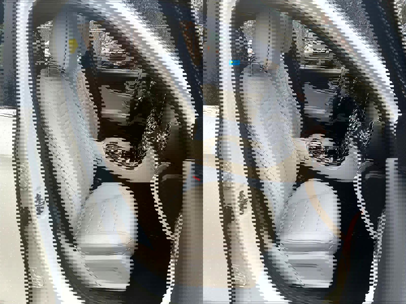 Used 2017 Mercedes-Benz E 300 4MATIC image 11