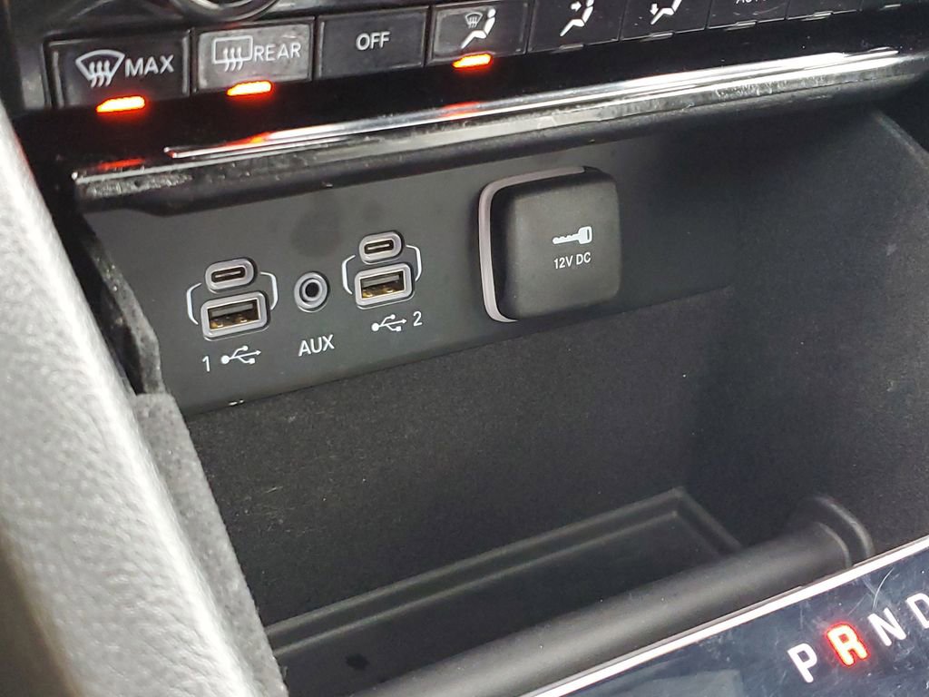 Used 2023 Jeep Grand Cherokee Overland image 32