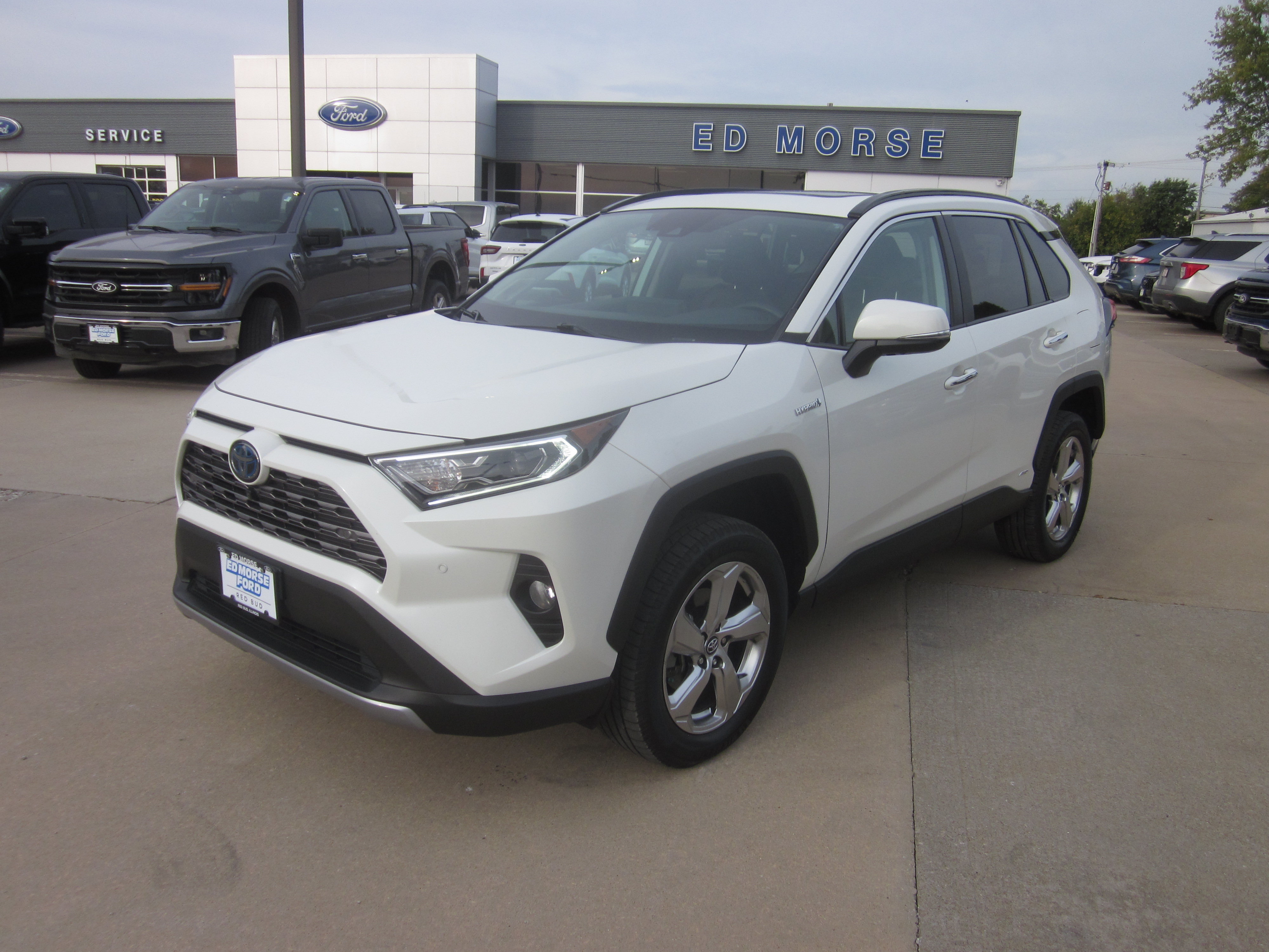 Used 2020 Toyota RAV4 Limited AWD/4WD image 3