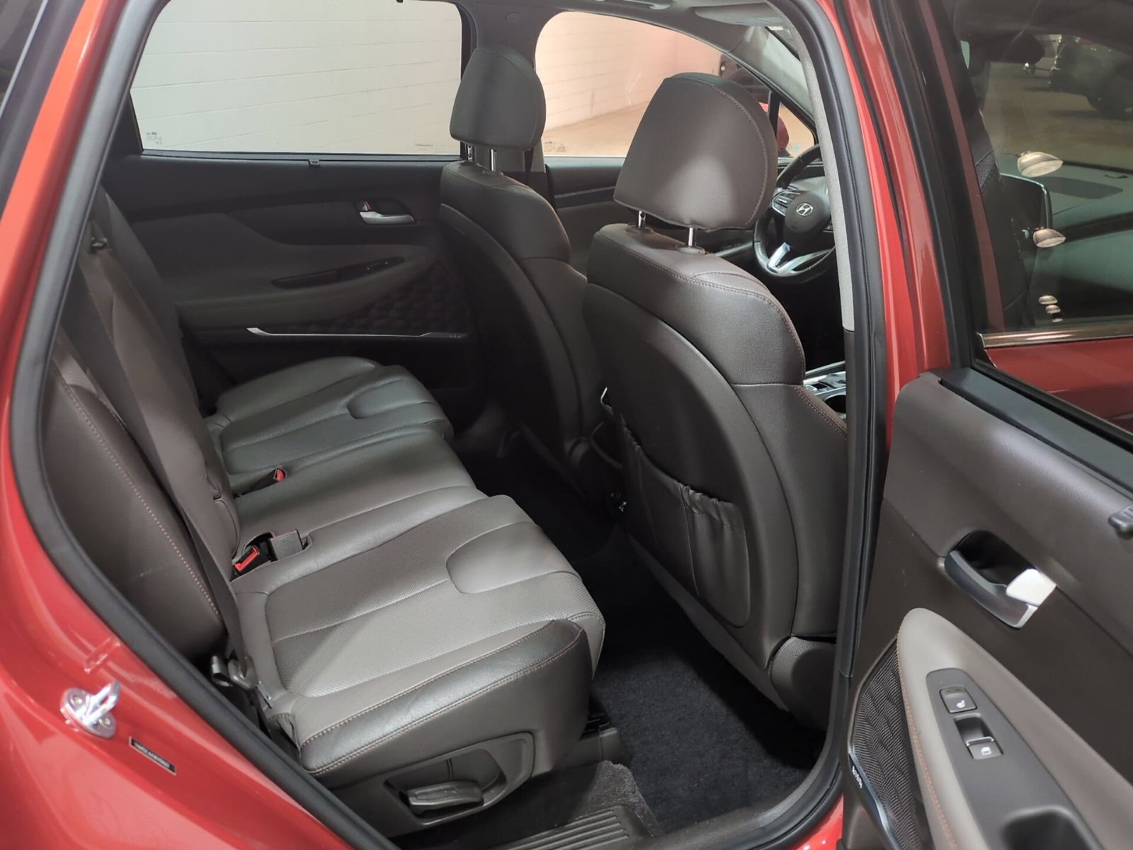 Used 2019 Hyundai Santa Fe AWD image 11