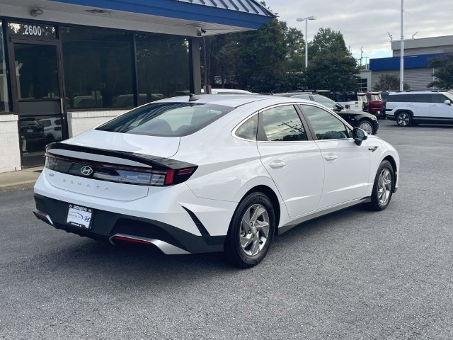 Certified 2025 Hyundai Sonata SE FWD image 6