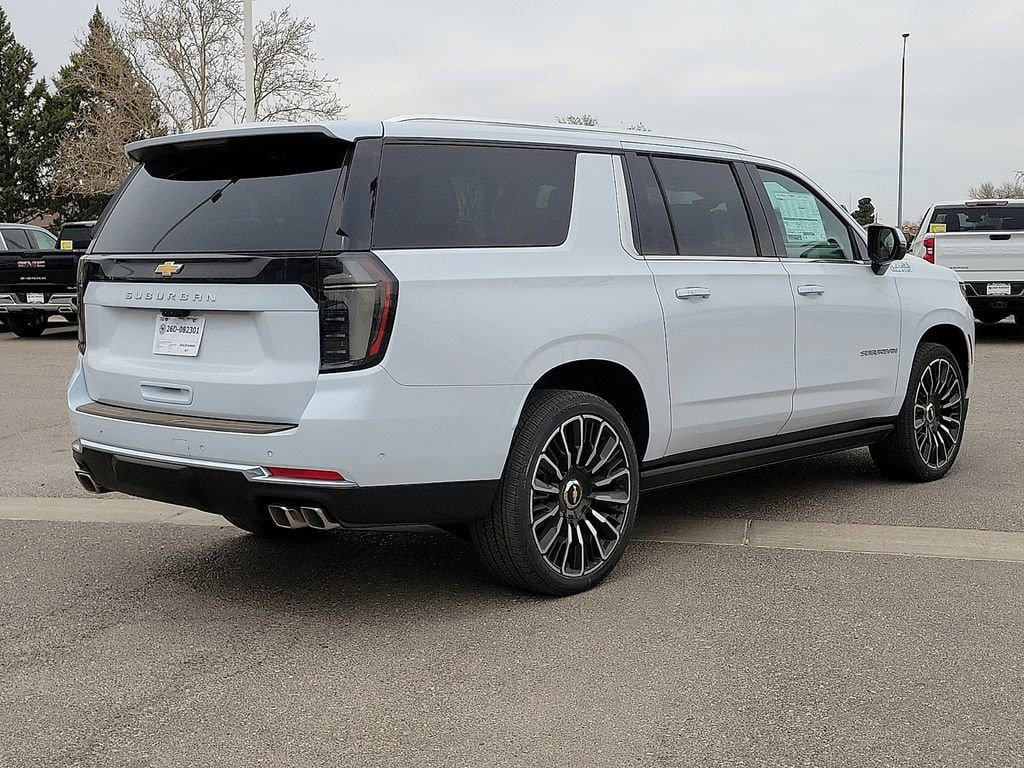 New 2026 Chevrolet Suburban High Country AWD/4WD image 11