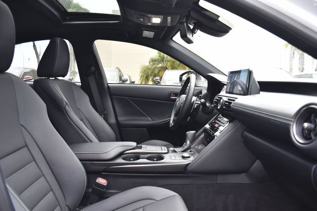 Used 2025 Lexus IS 500 w/ Accessory Package 2 RWD image 29