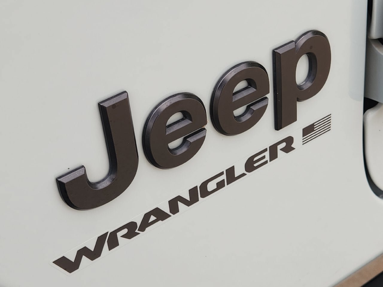 Used 2024 Jeep Wrangler Unlimited Sport AWD/4WD image 11