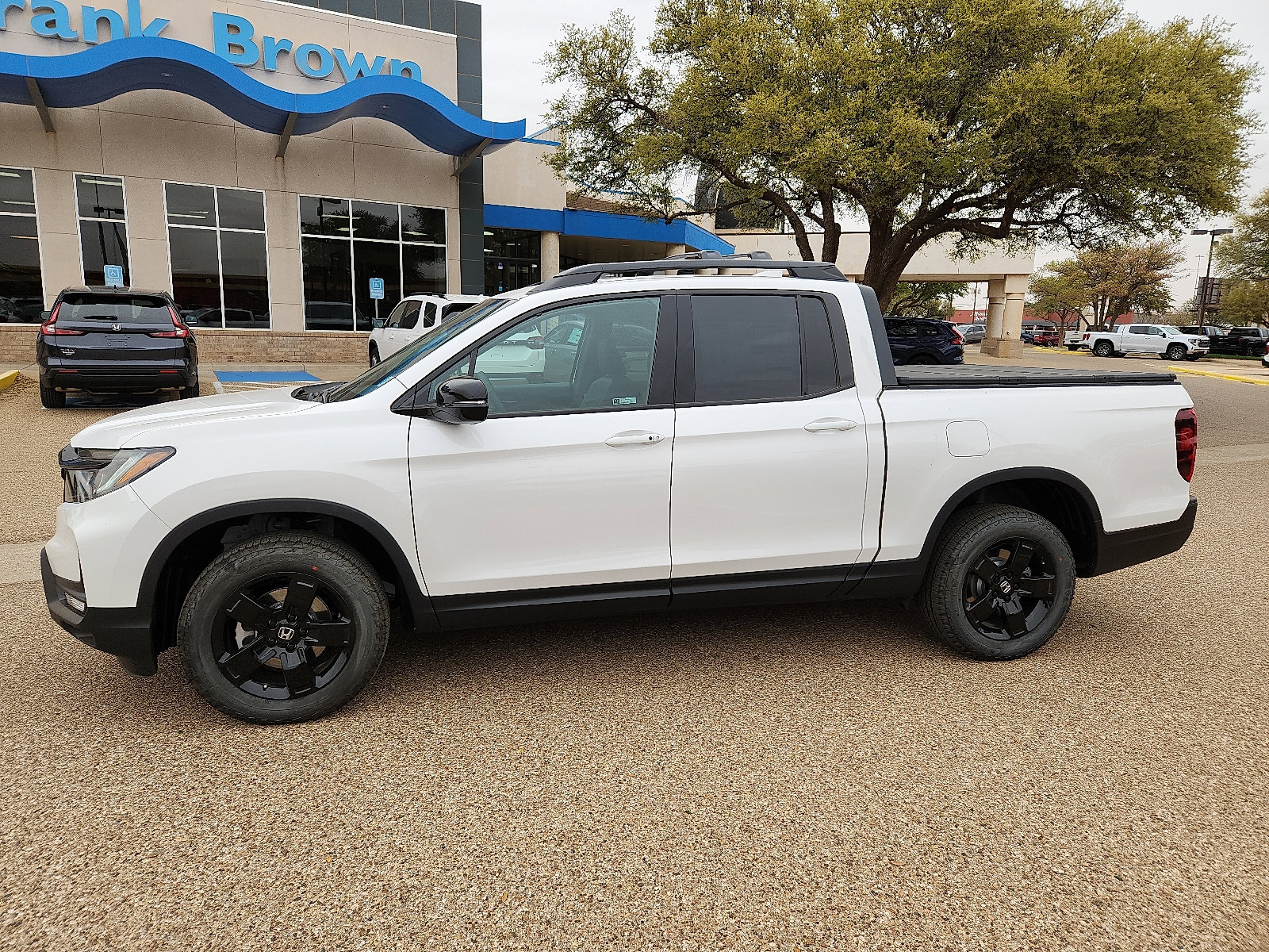 New 2026 Honda Ridgeline Black Edition image 2