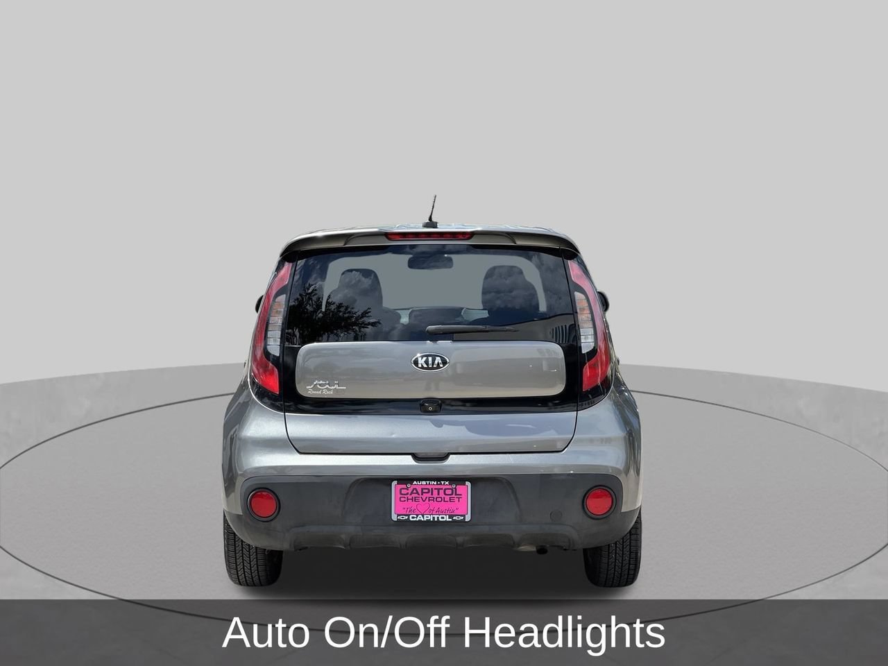 Used 2018 Kia Soul w/ Convenience Package FWD image 4