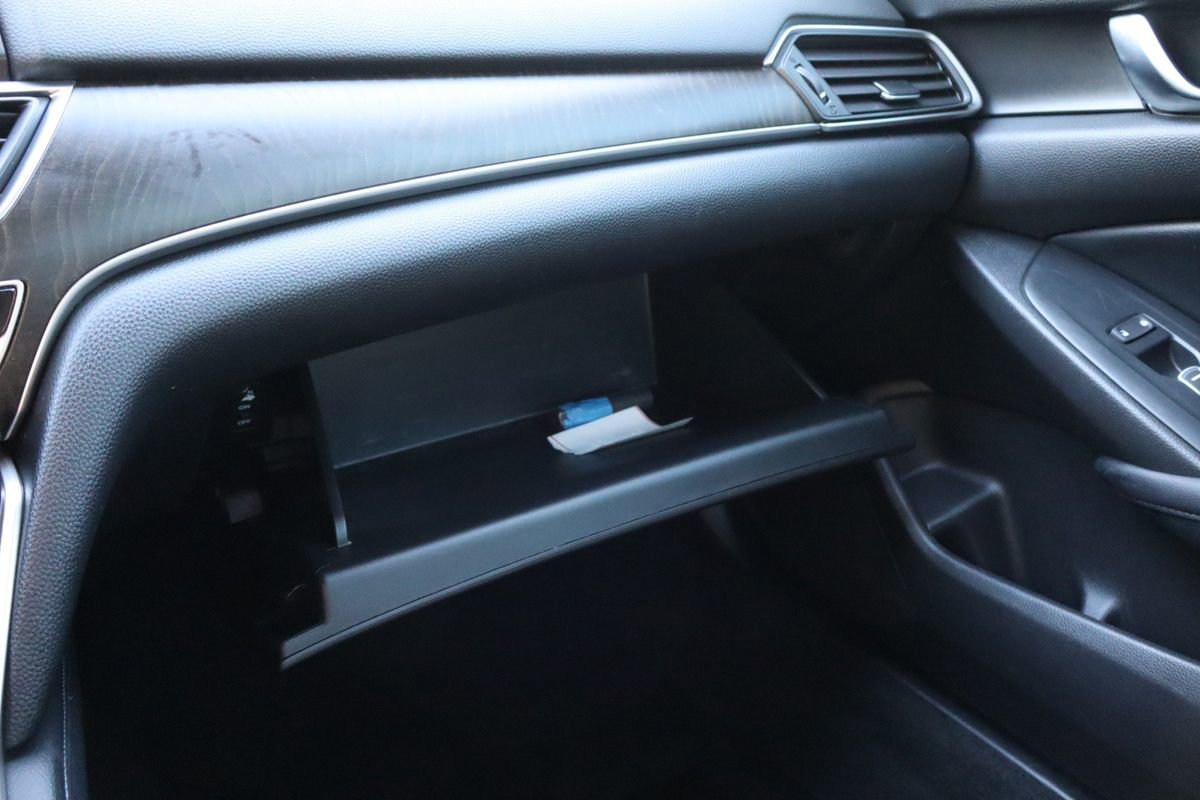 Used 2018 Honda Accord EX-L image 38