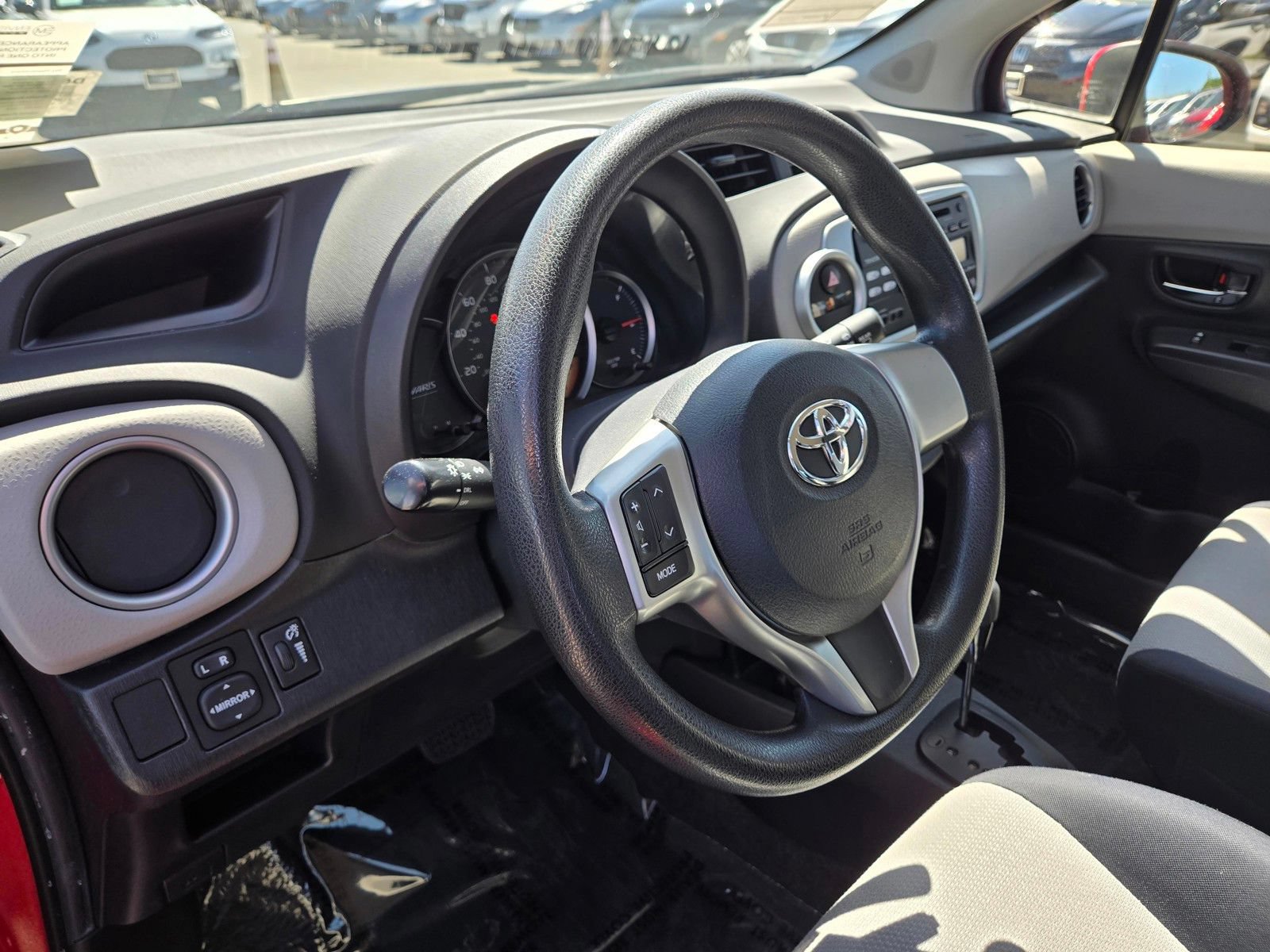 Used 2014 Toyota Yaris LE FWD image 12