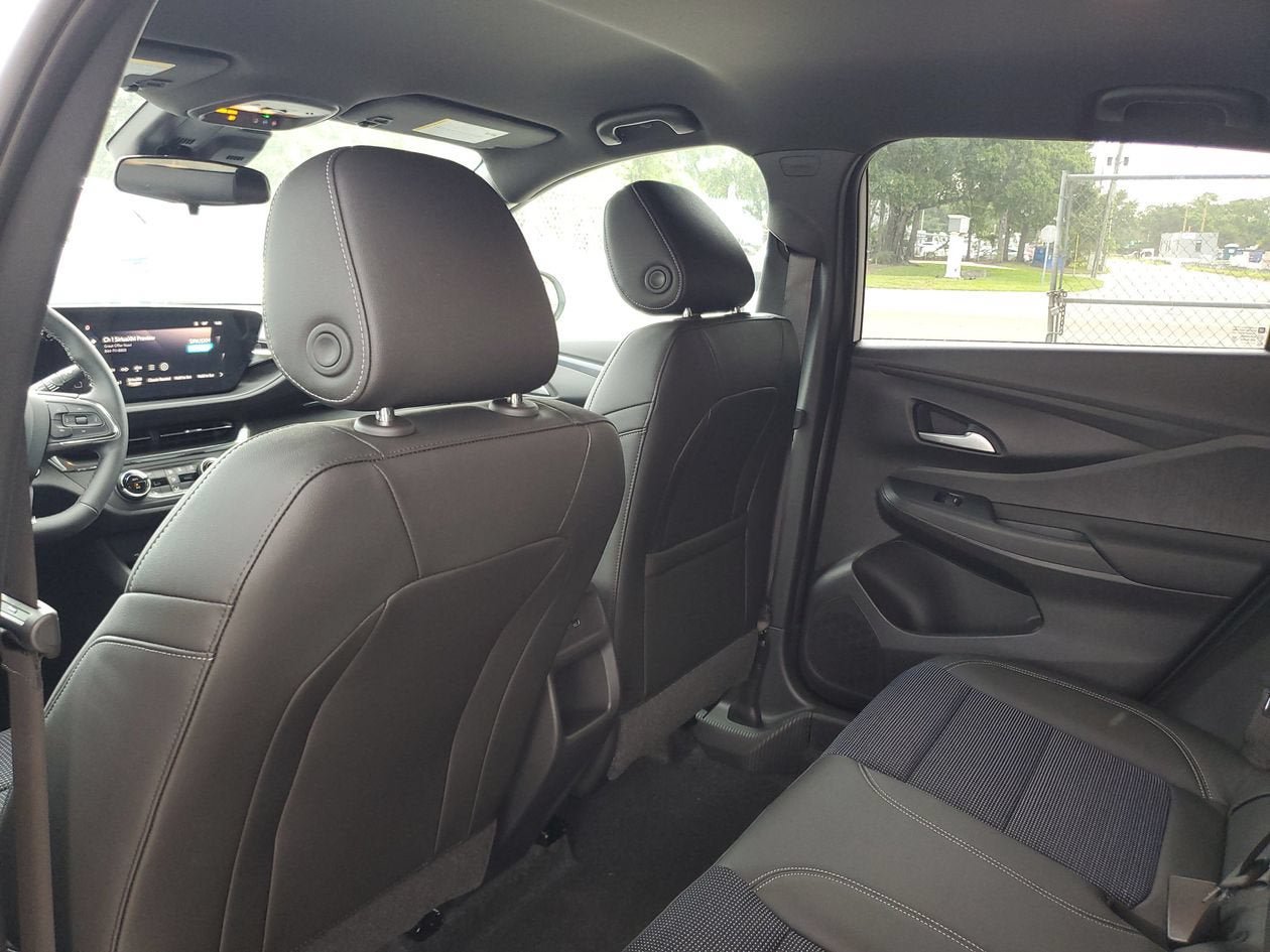 New 2026 Buick Envista Sport Touring w/ Convenience I Package FWD image 9