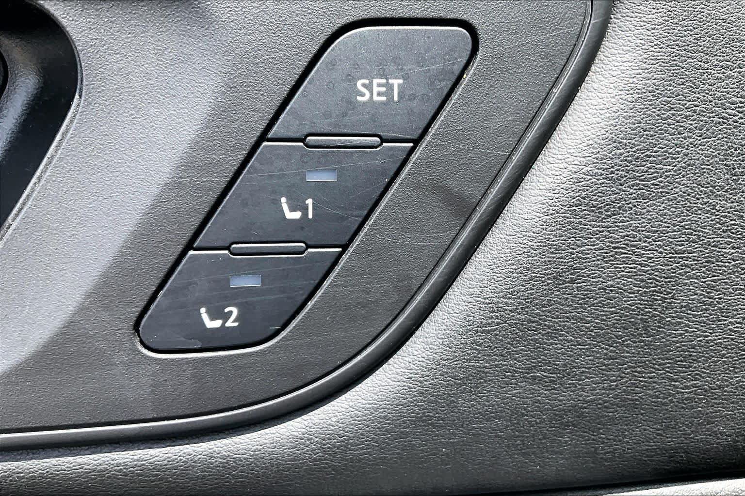 Certified 2022 Nissan Rogue SL FWD image 34