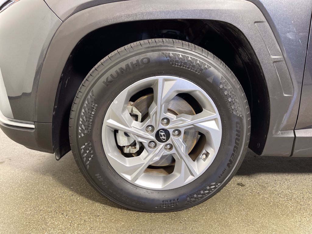 Certified 2024 Hyundai Tucson SE FWD image 12