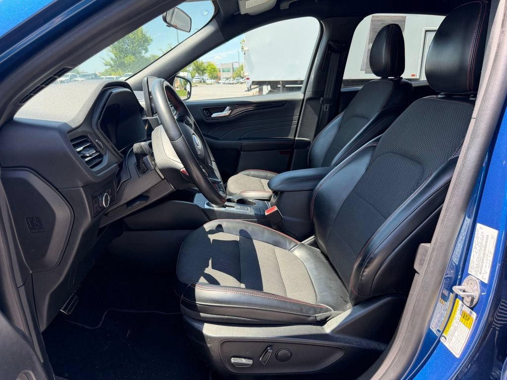 Used 2023 Ford Escape ST-Line AWD/4WD image 11