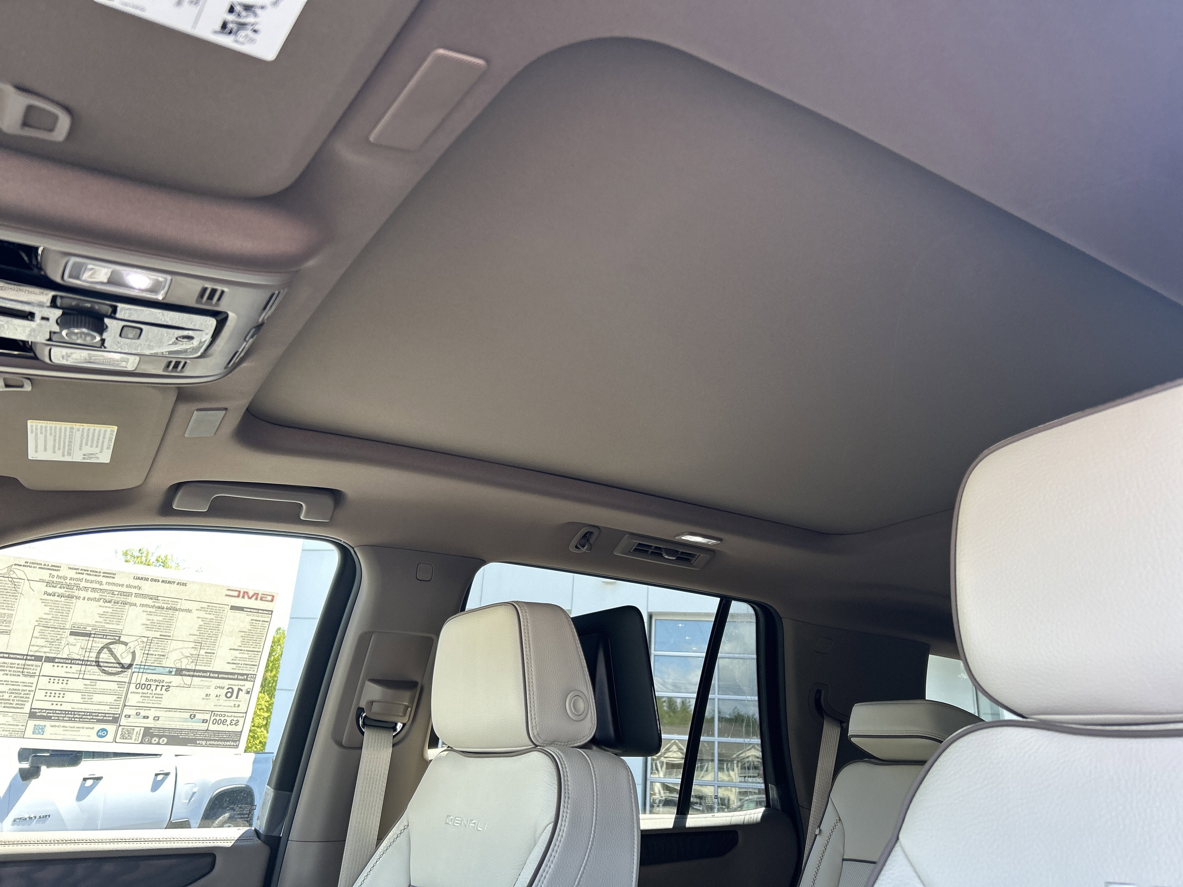 New 2026 GMC Yukon Denali w/ Denali Reserve Package AWD/4WD image 20