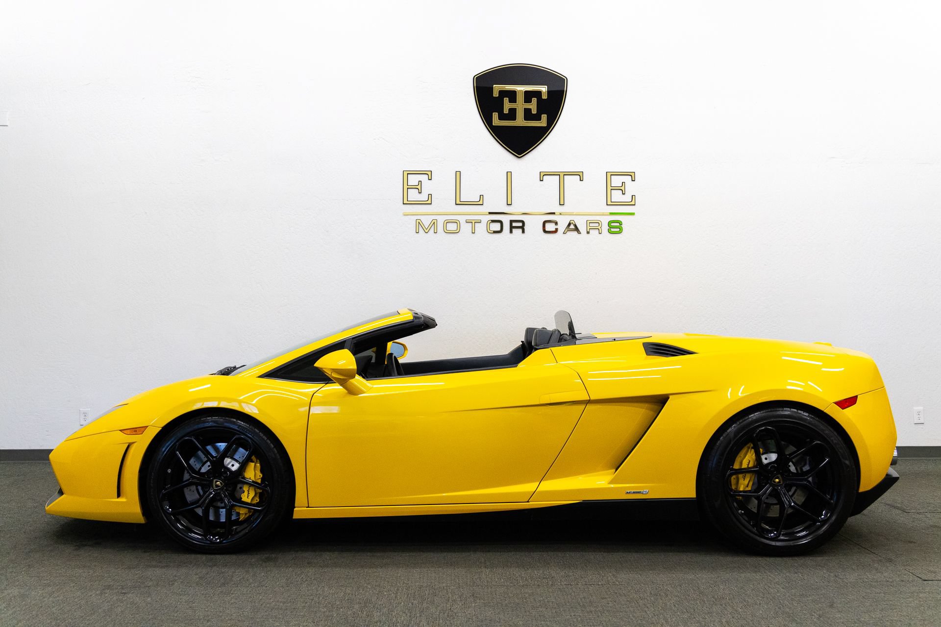 Used 2013 Lamborghini Gallardo LP 550-2 RWD image 2