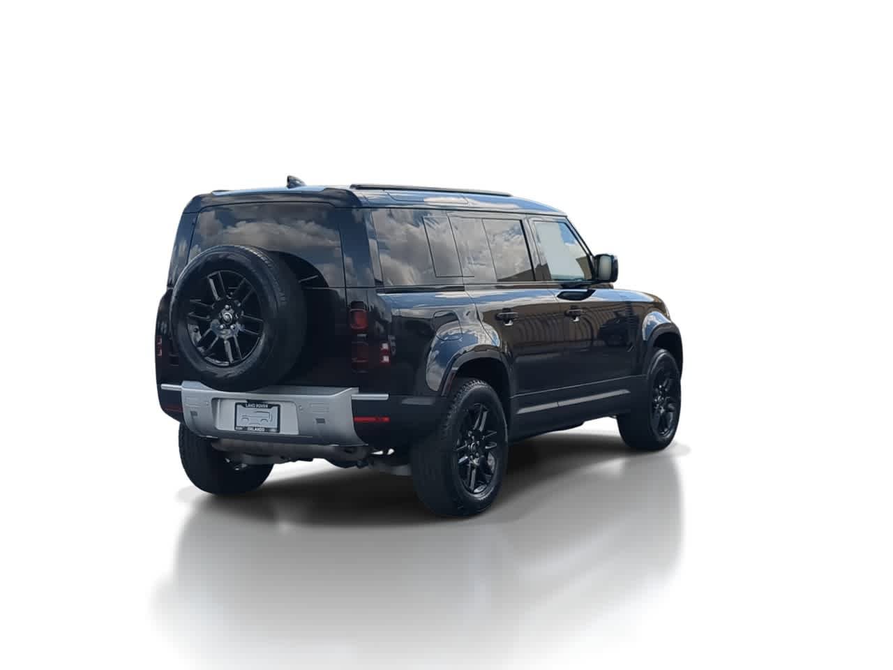 Used 2025 Land Rover Defender 110 S AWD/4WD image 8
