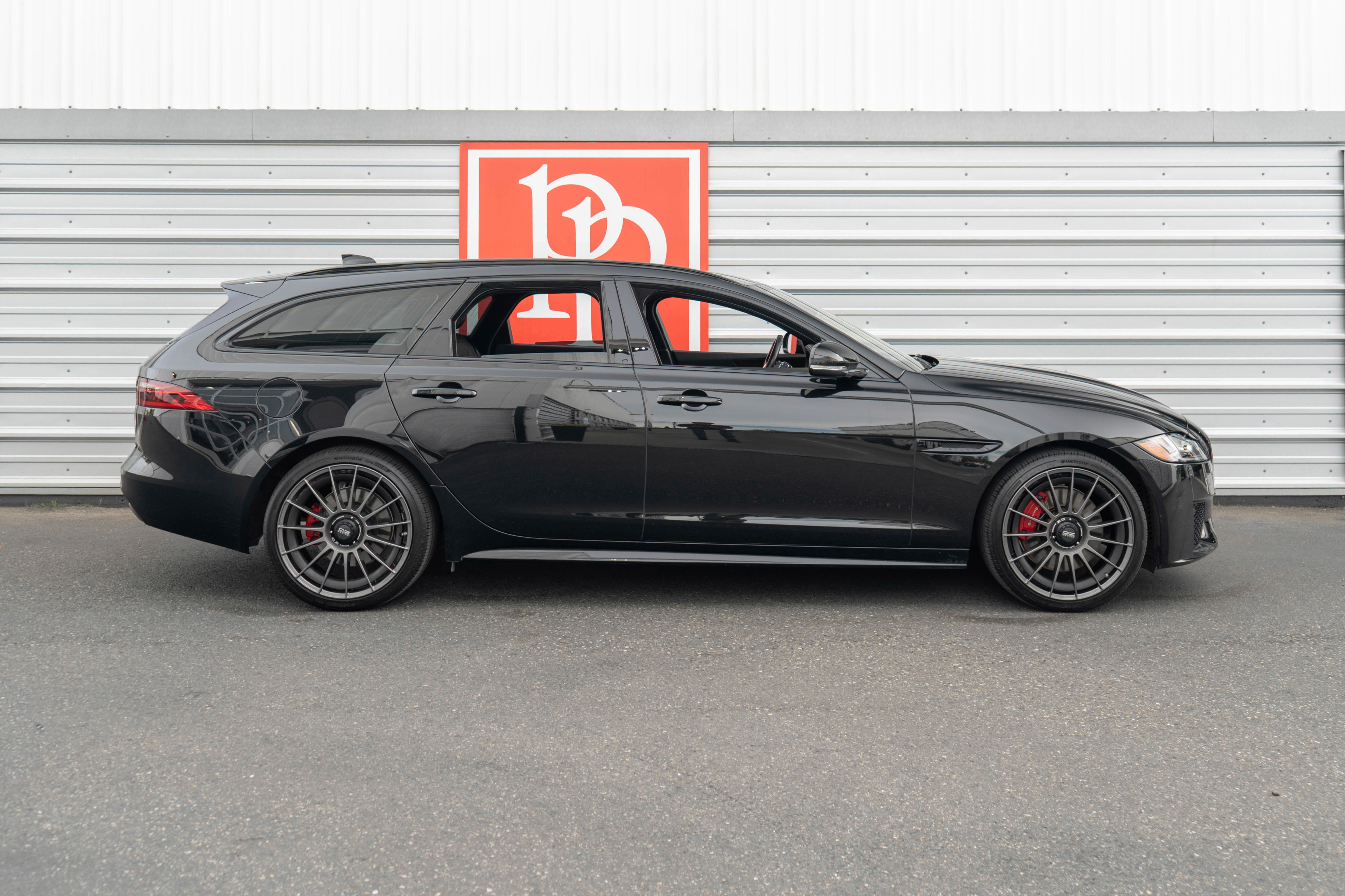 Used 2018 Jaguar XF S AWD/4WD image 45