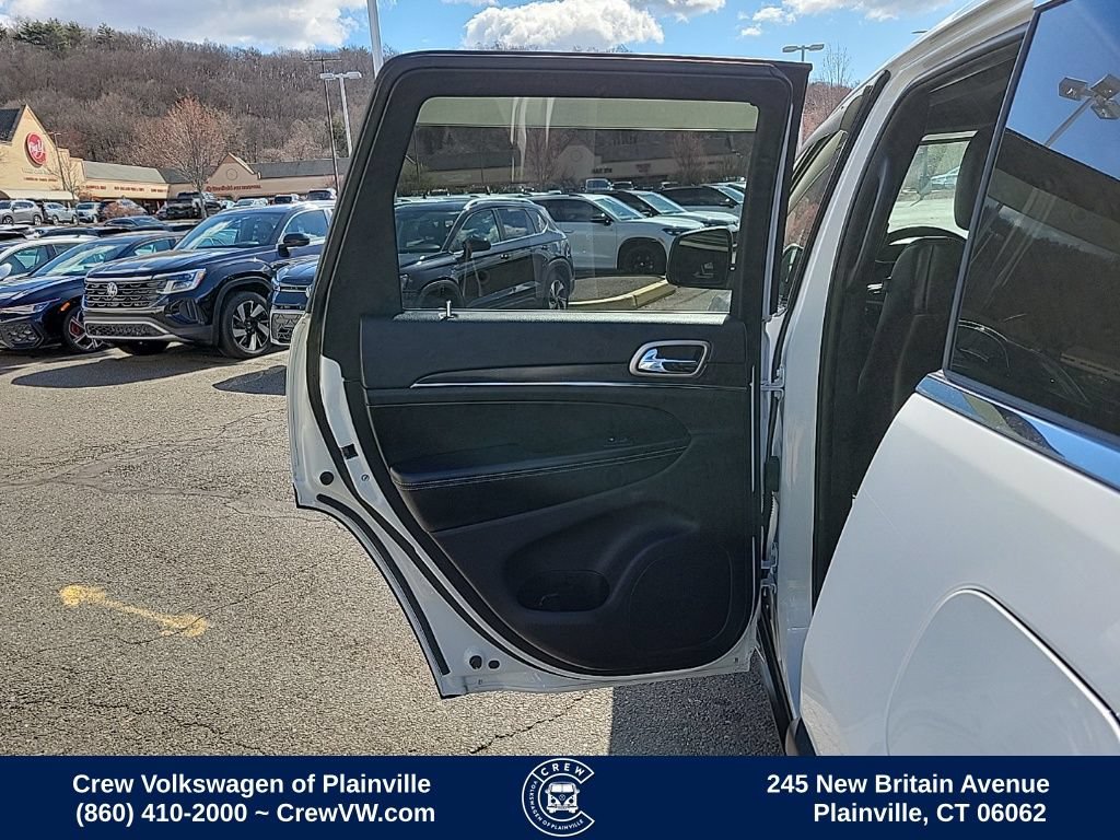Used 2017 Jeep Grand Cherokee Limited w/ Luxury Group II AWD/4WD image 55