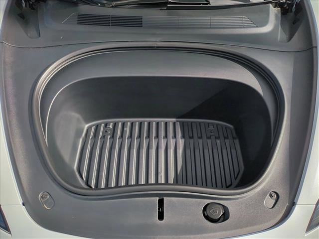 Used 2025 Tesla Model 3 Long Range image 25