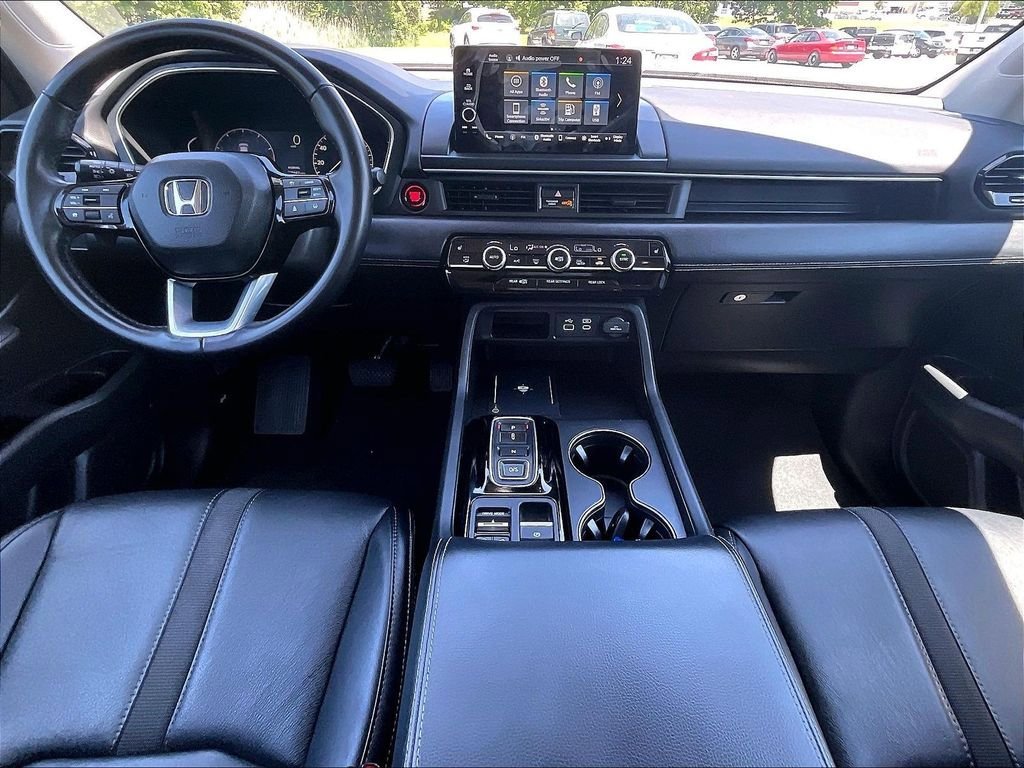Used 2025 Honda Pilot EX-L image 22