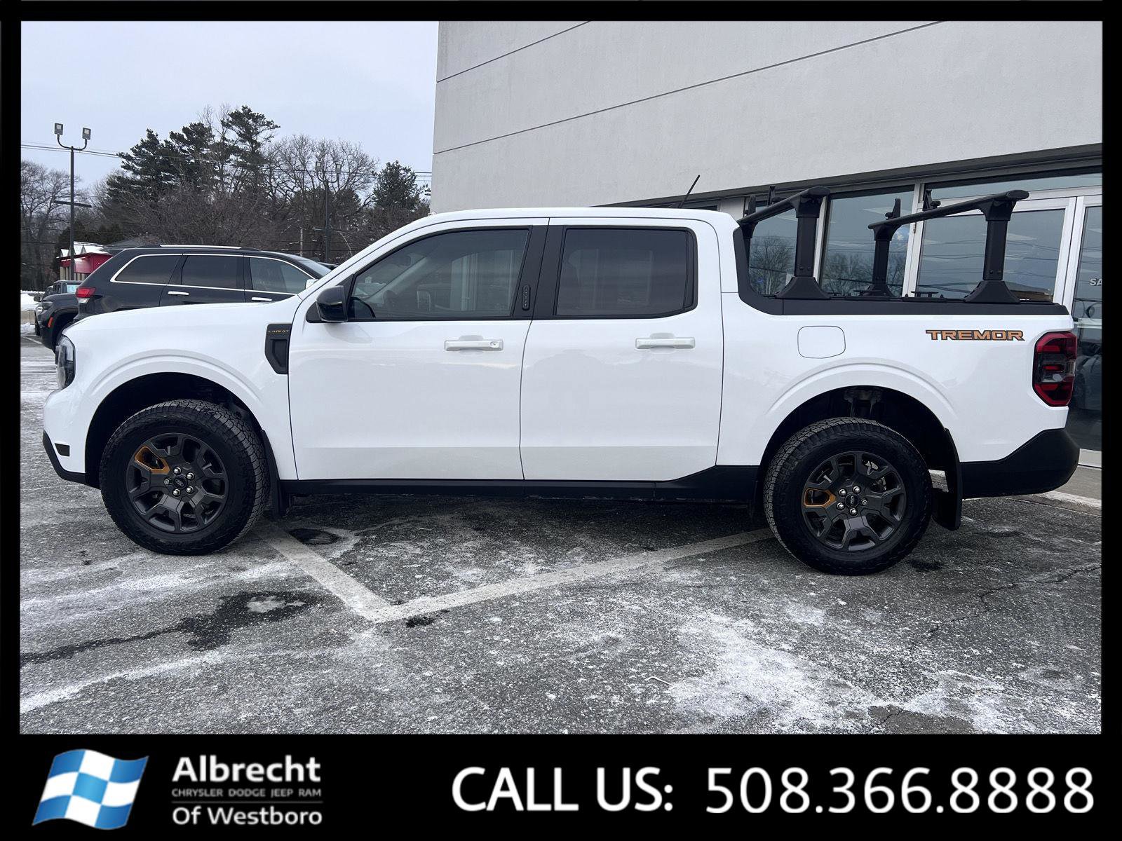 Used 2024 Ford Maverick Tremor w/ Tremor Off-Road Package image 2